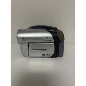 Sony DCR-DVD92 DVD Handycam Camcorder 2" LCD 800X Digital Zoom & Case Tested